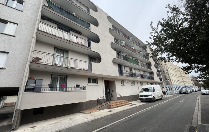 Appartement P3   NIMES  58 m2 133 000 € 
